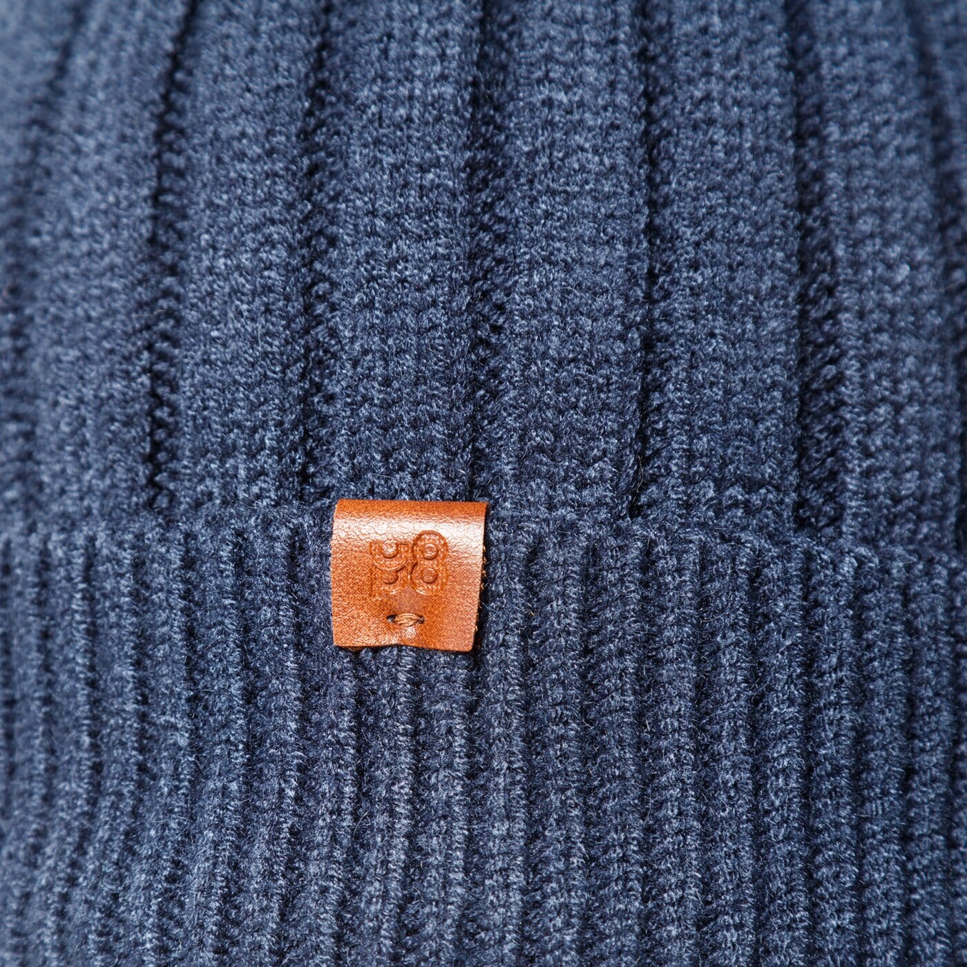 Czapka zimowa damska UP8 CZAPKA PERENE up320hat71002 kolor granatowy