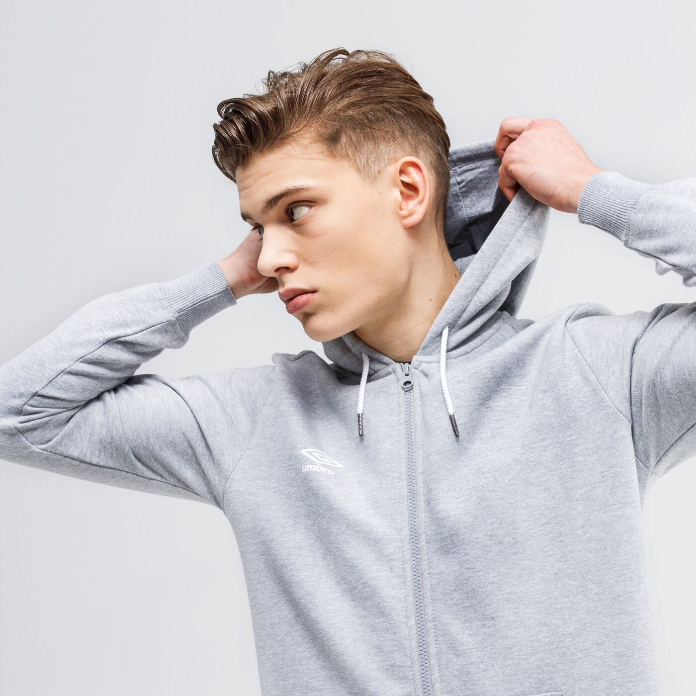 Bluza męska UMBRO BLUZA ROZPINANA Z KAPTUREM FW LARGE LOGO ZIP 65521u-263 kolor szary