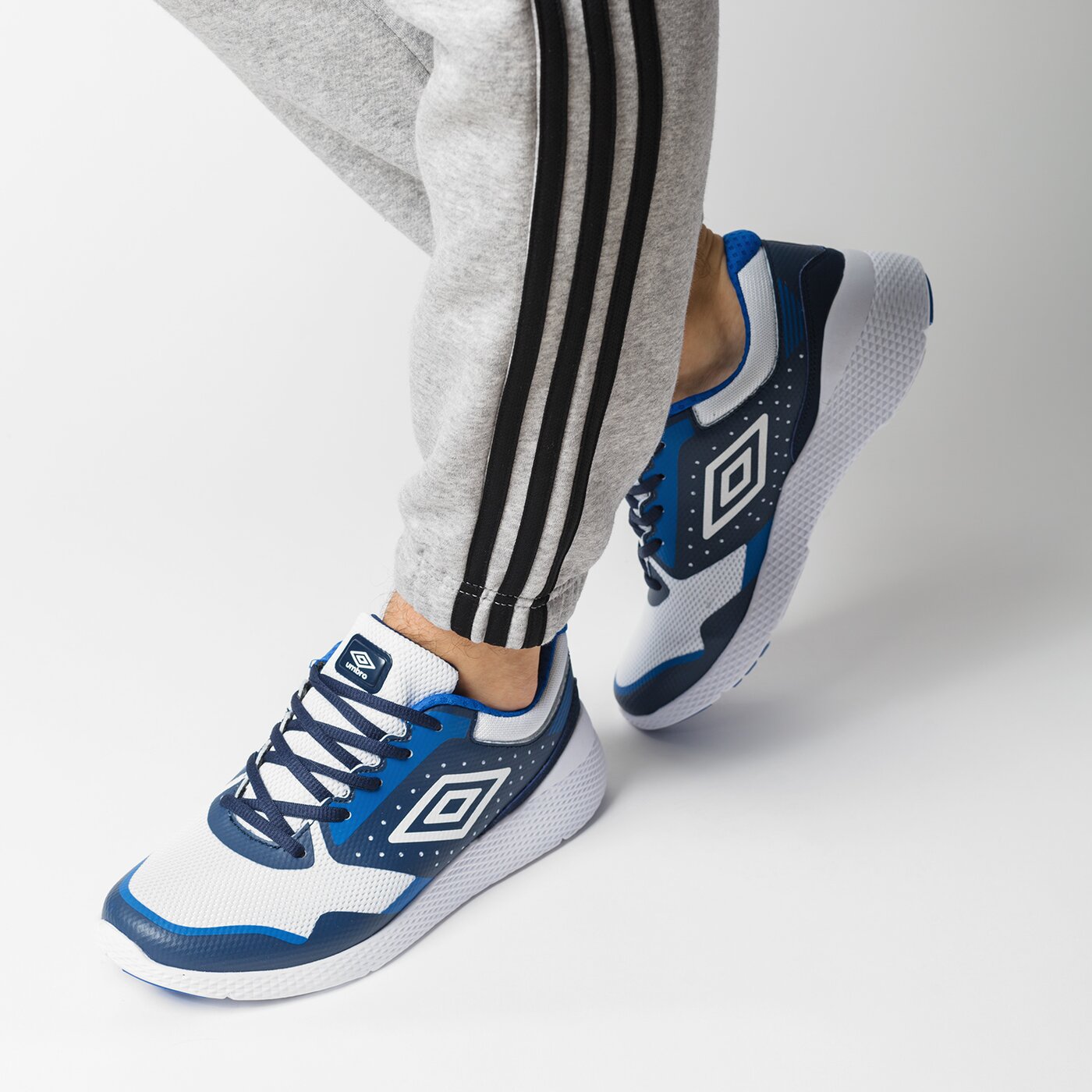 Buty do biegania męskie UMBRO RATIO II 81354ufsa kolor biały