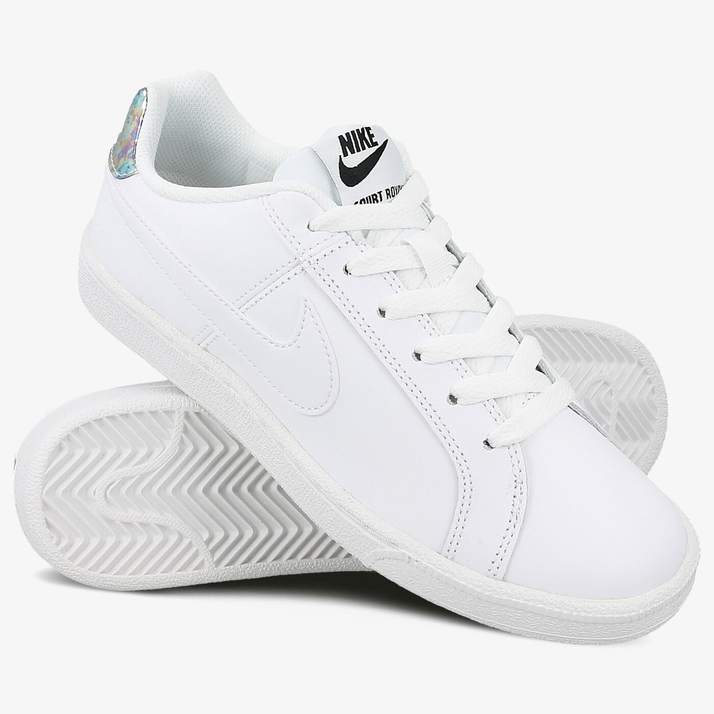 Buty sportowe damskie NIKE WMNS COURT ROYALE. 749867109 kolor biały