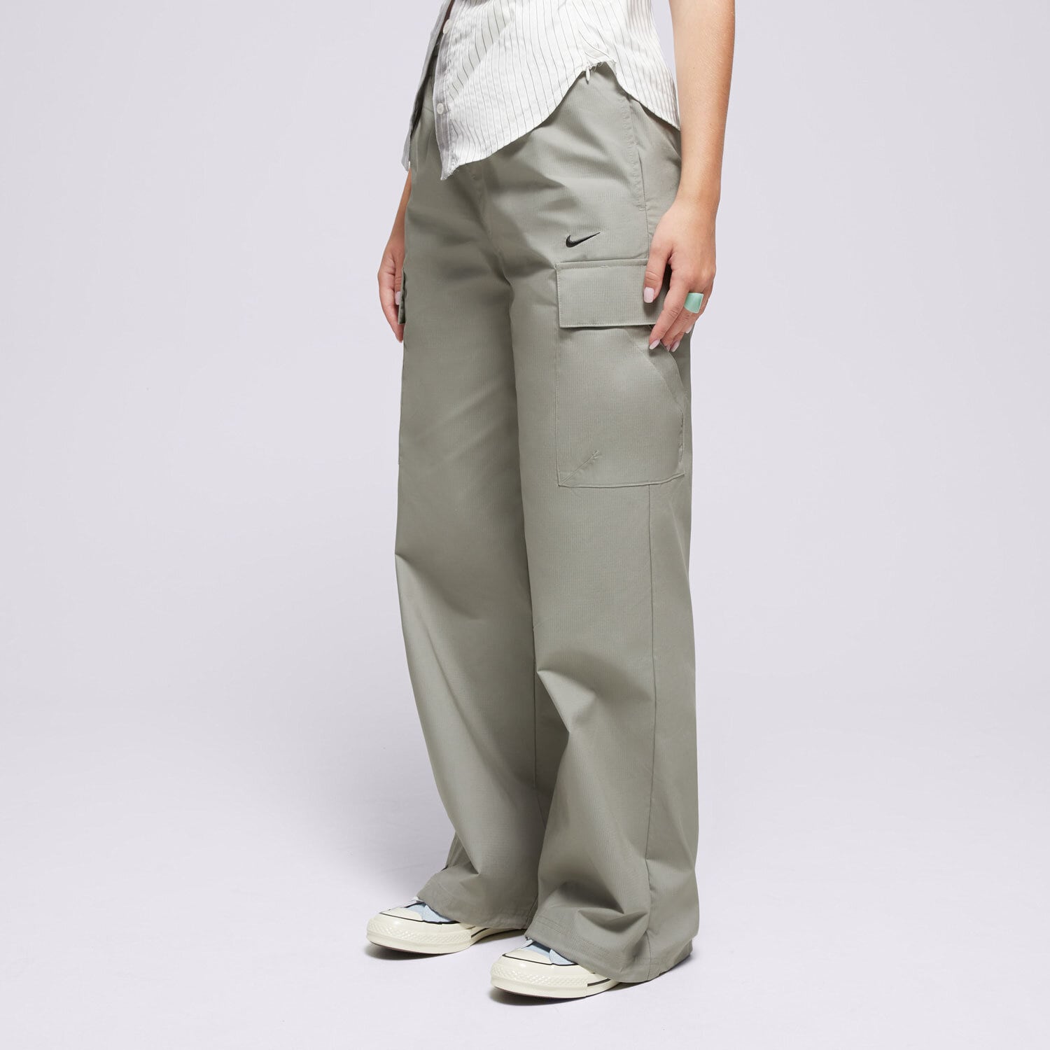 NIKE SPODNIE W NSW ESSTL WVN MR STD CARGO