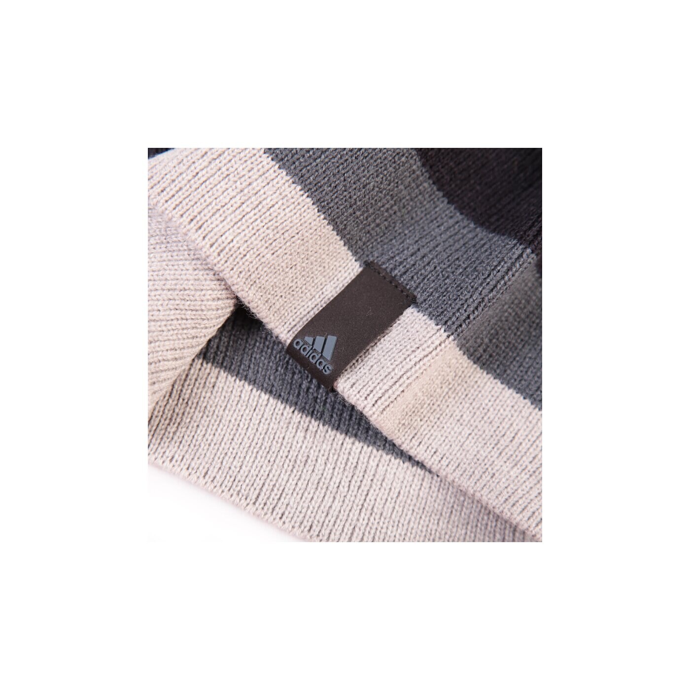 Czapka zimowa damska ADIDAS CZAPKA STRIPED BEANIE m66612 kolor multicolor