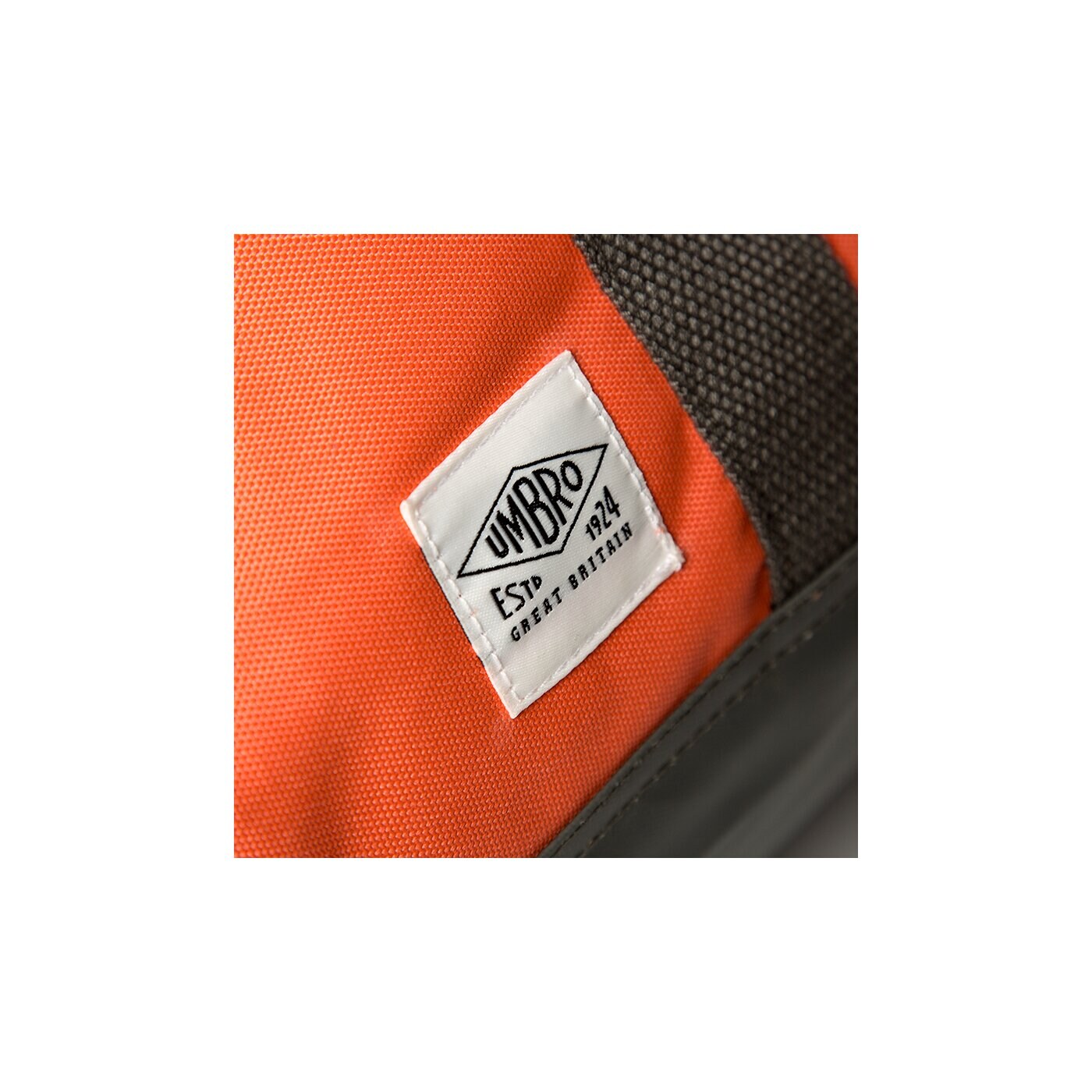 Torba sportowa damska UMBRO TORBA HOLDALL ORANGE 30583udvm kolor pomarańczowy