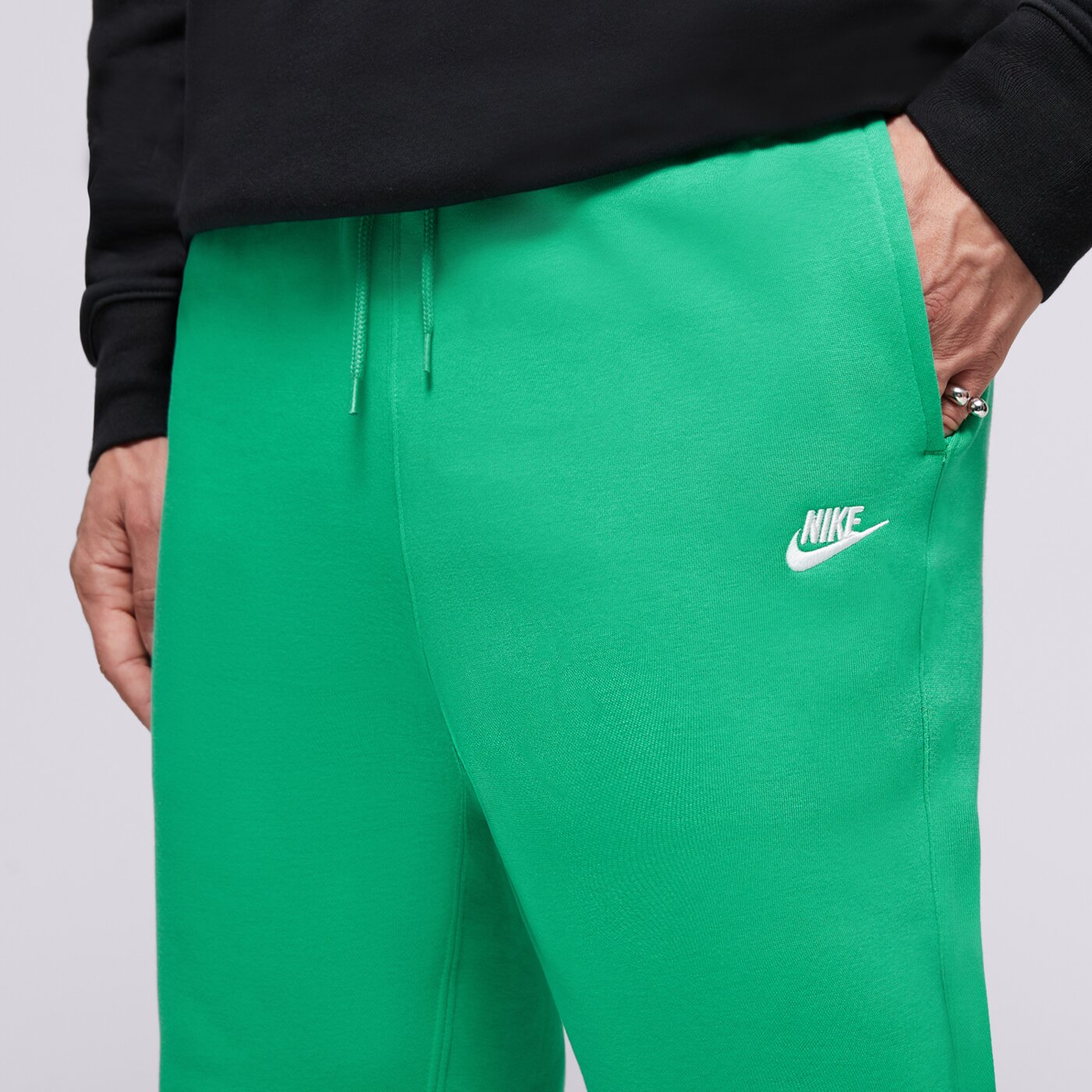 Spodnie dresowe męskie NIKE SPODNIE M NK CLUB BB JOGGER fn3787-324 kolor zielony