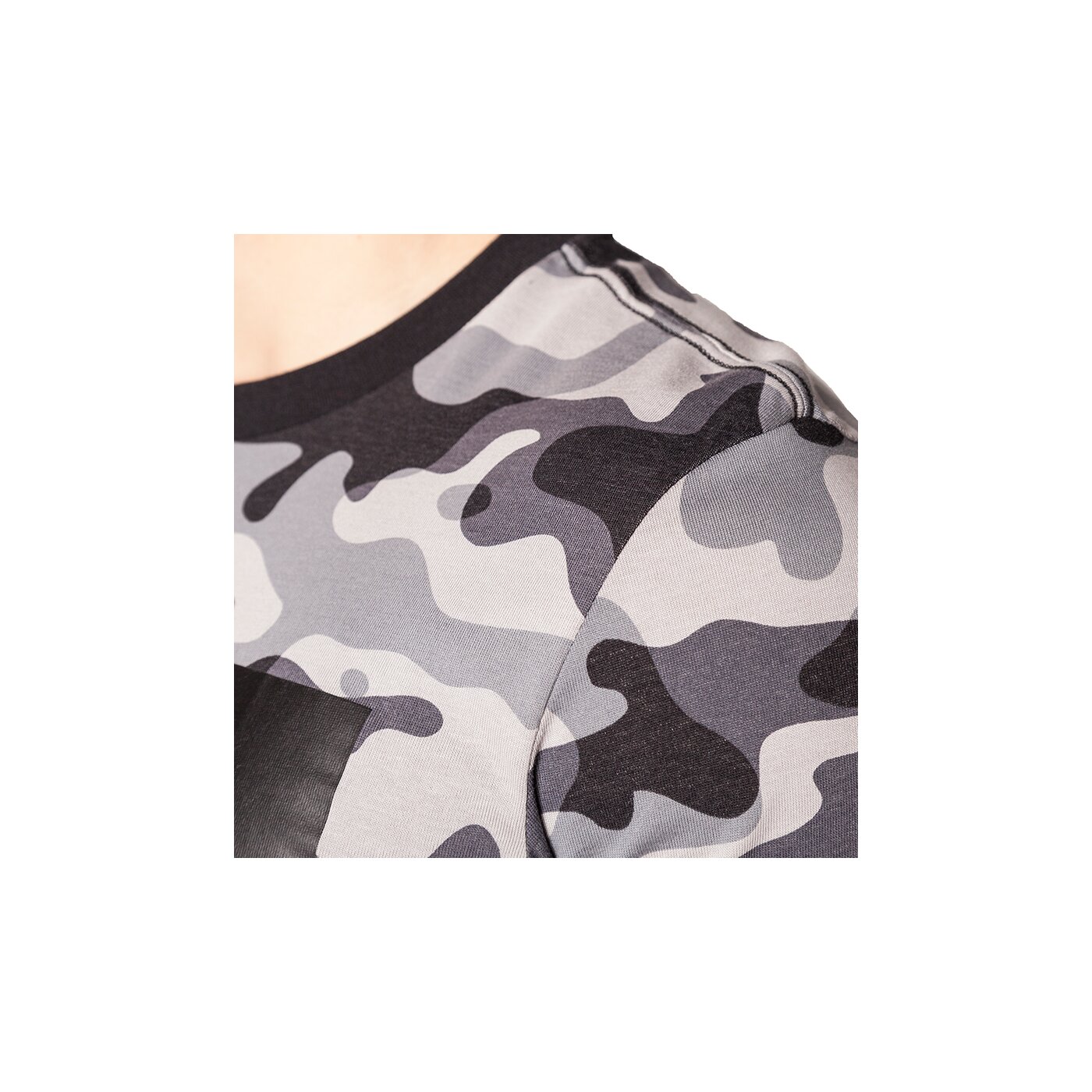 Koszulka męska ADIDAS T-SHIRT LIN TEE CAMO ao0899 kolor czarny