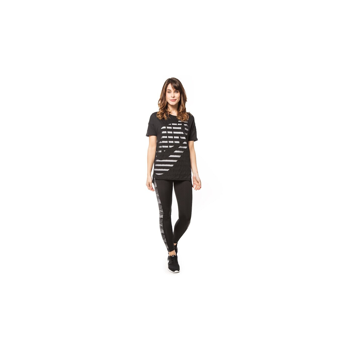 Koszulka damska NIKE T-SHIRT TEE-STRIPE 726080010 kolor czarny