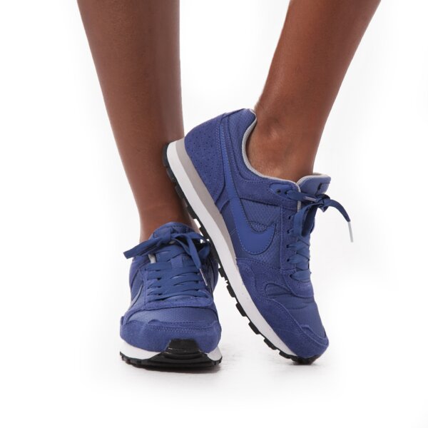 Buty sportowe damskie NIKE WMNS MD RUNNER  629635440 kolor granatowy