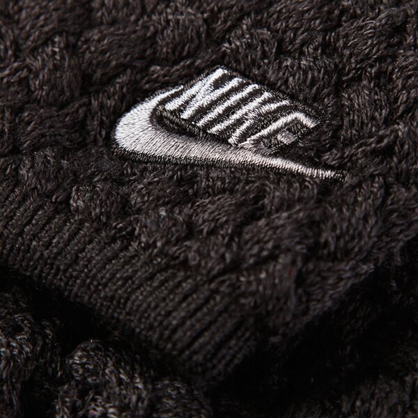 Czapka zimowa damska NIKE CZAPKA Z NIKE BEANIE-WMNS FUR POM 546109010 kolor szary