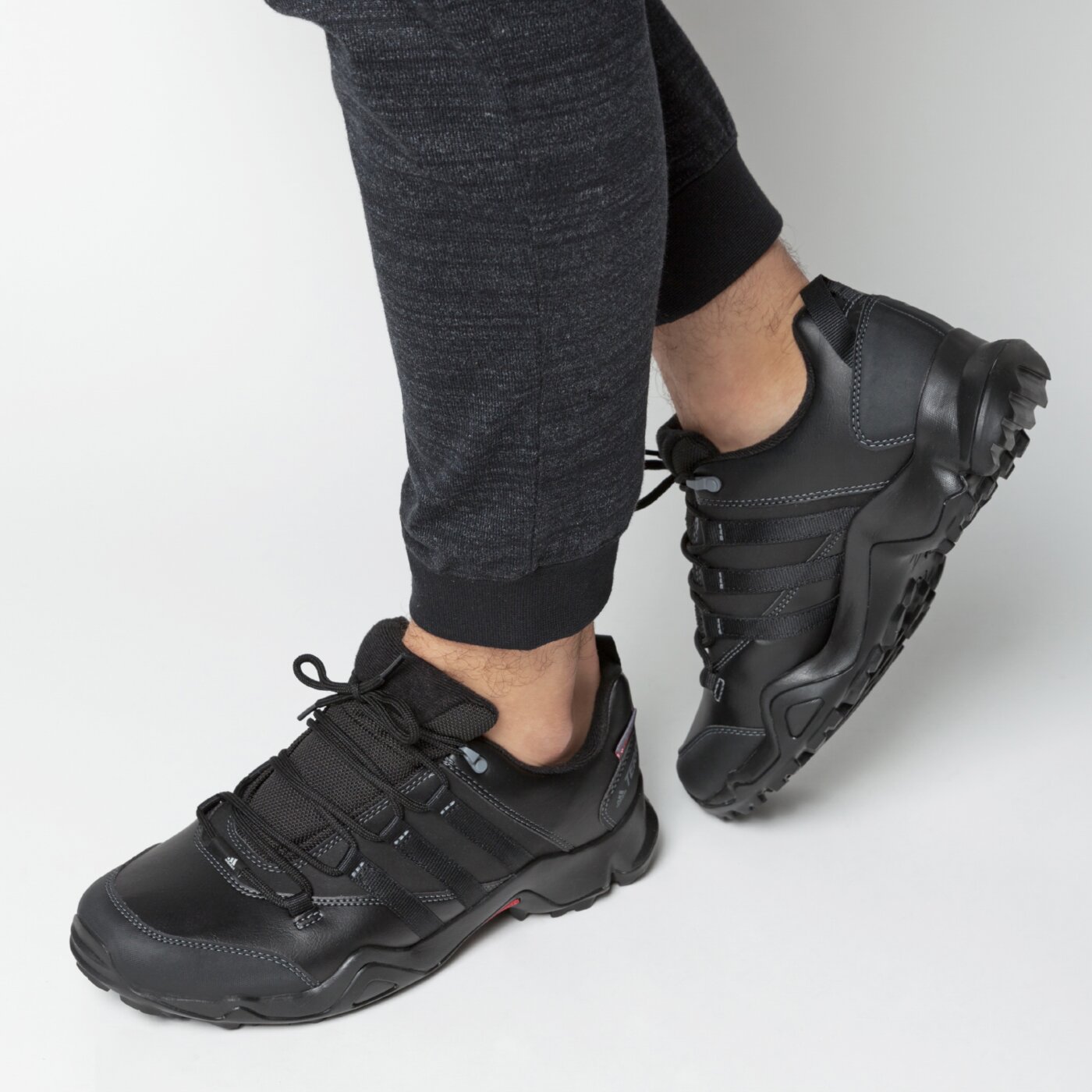 Buty outdoor męskie ADIDAS TERREX AX2R BETA CW s80741 kolor czarny