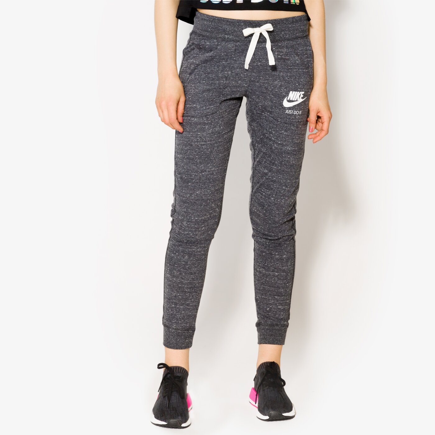 Spodnie dresowe damskie NIKE SPODNIE W NSW GYM VNTG PANT 883731060 kolor szary