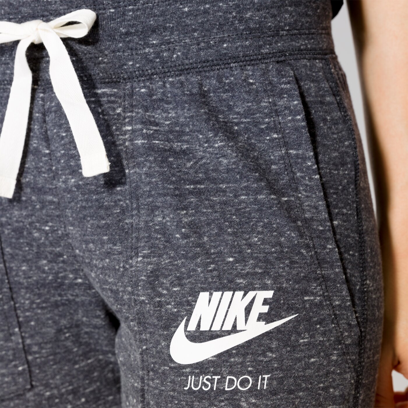 Spodnie dresowe damskie NIKE SPODNIE W NSW GYM VNTG PANT 883731060 kolor szary