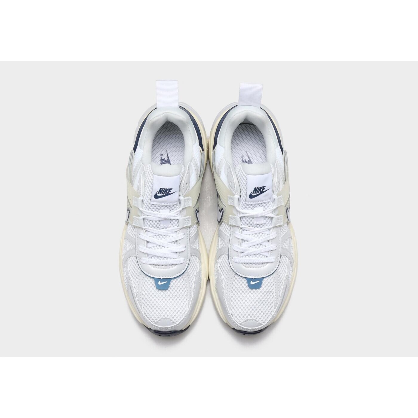 Buty sportowe damskie NIKE V2K RUN  fd0736-102 kolor biały