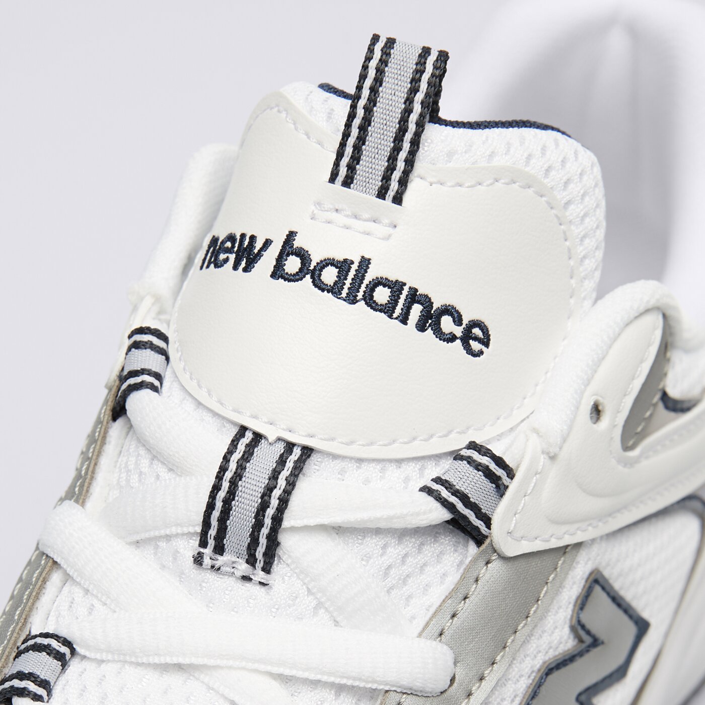 Buty sportowe damskie NEW BALANCE ML408  ml408a kolor biały