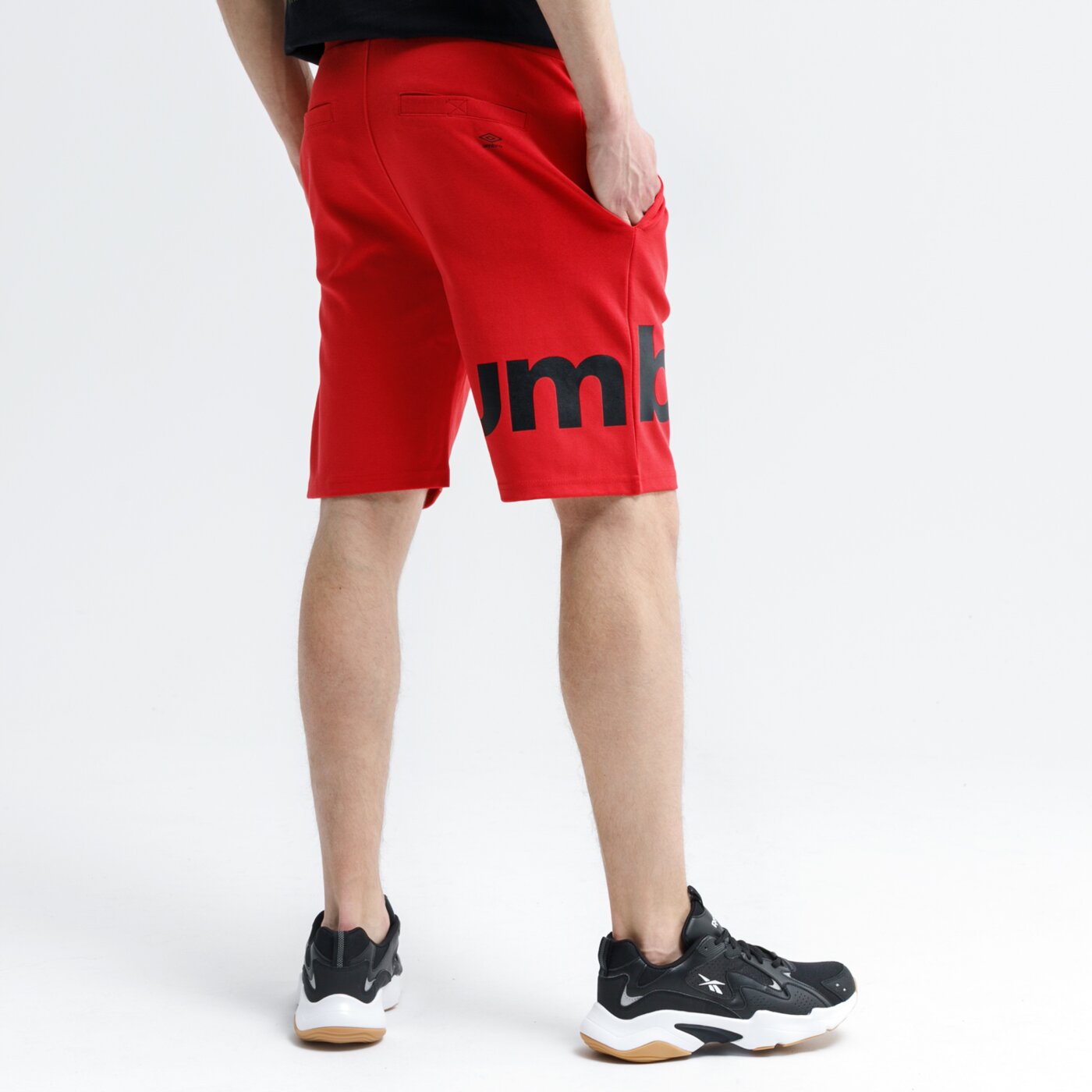 Spodenki męskie UMBRO SZORTY KIVIKO ul120szm33001 kolor czerwony
