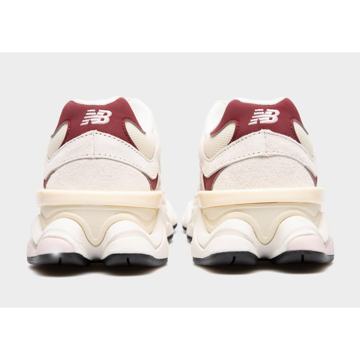 Buty sportowe damskie NEW BALANCE 9060  u9060jsp kolor beżowy